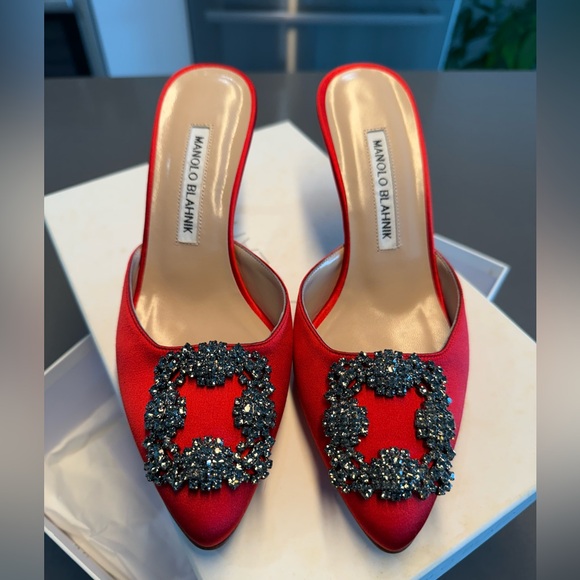 new!!!HANGISIMU Red Satin Jewel Buckle Mules Red Satin Jewel Buckle Mules US6